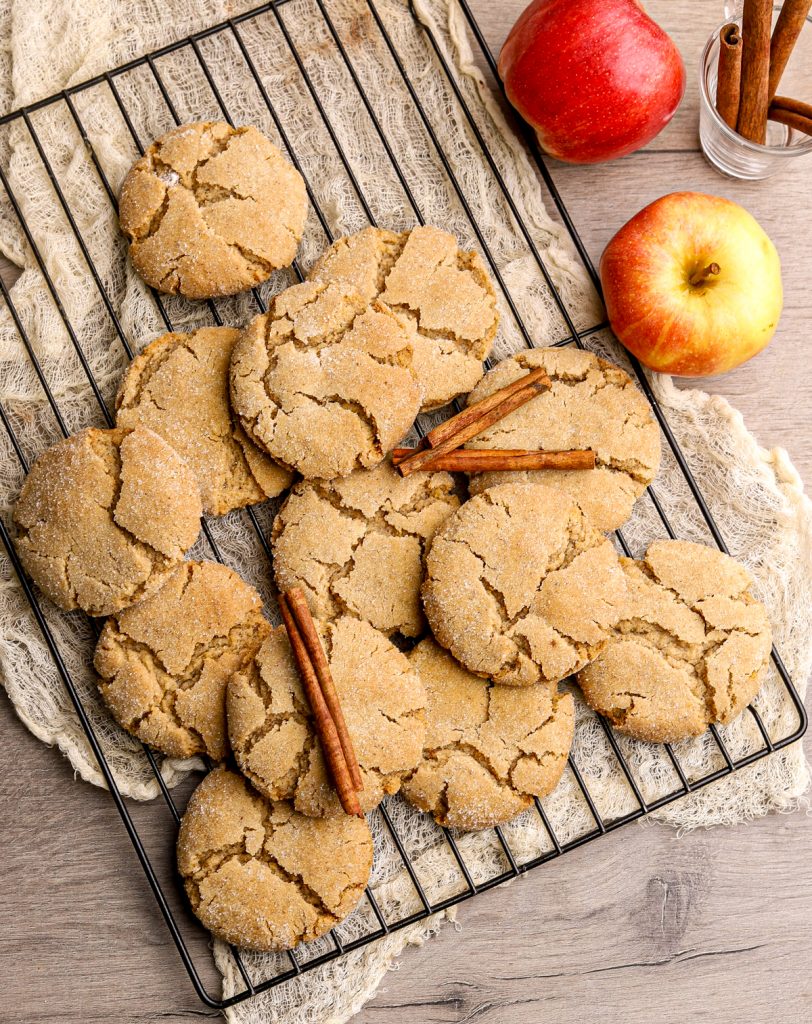 Crackle Spice Cookies