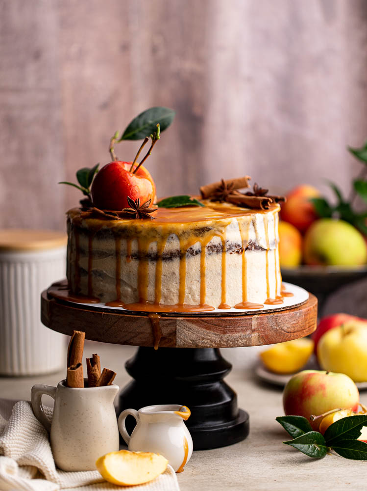 Apple Caramel Cake 