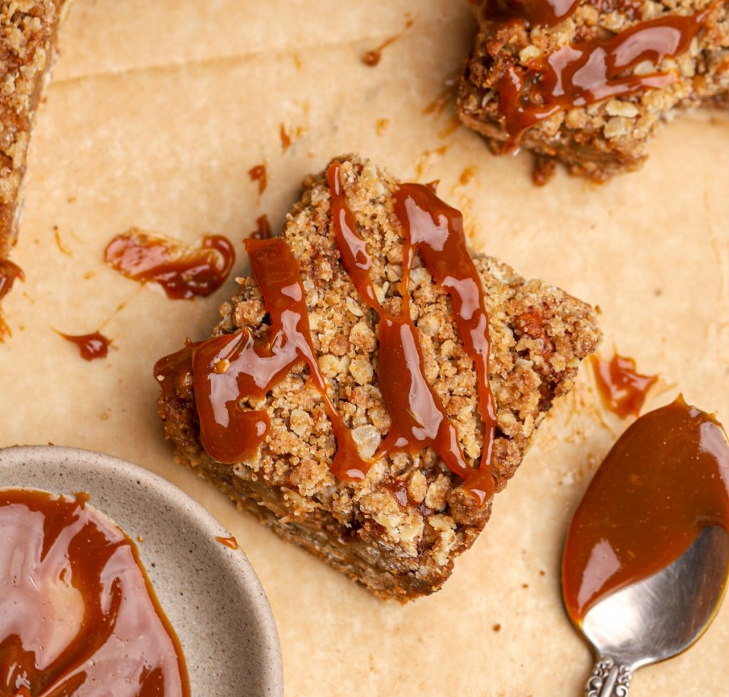 Apple Crisp Bars