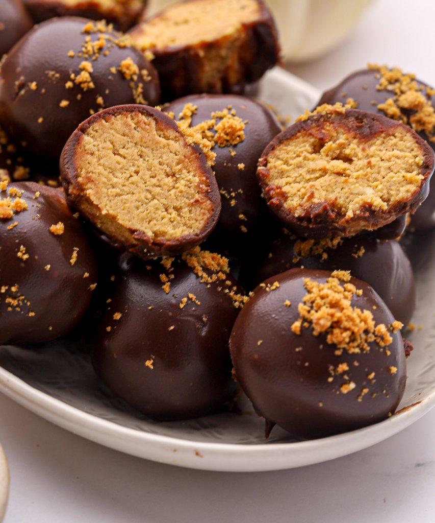 Pumpkin Biscoff Truffles