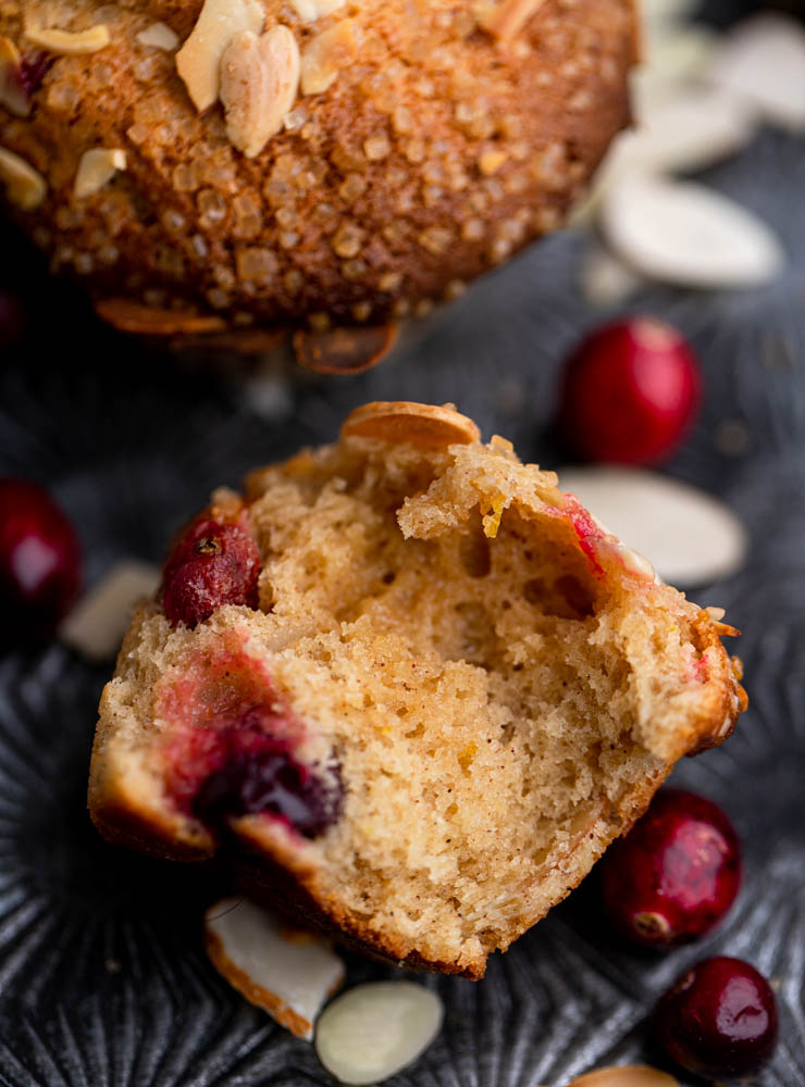 Almond-Cranberry-Muffins