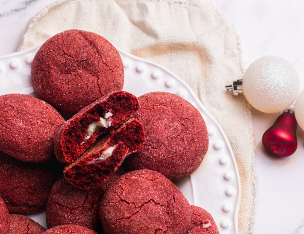 Red Velvet Stuffed Cookies