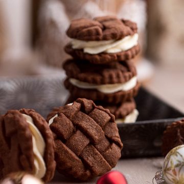 Chocolate Lattice Cookies