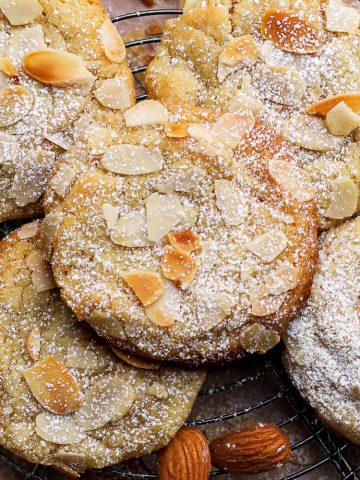 ALMOND CROISSANT COOKIES