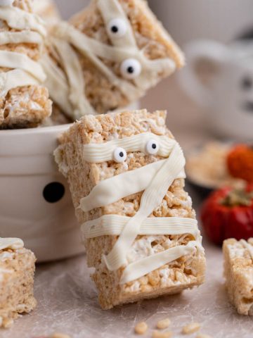 Rice Krispie Mummies